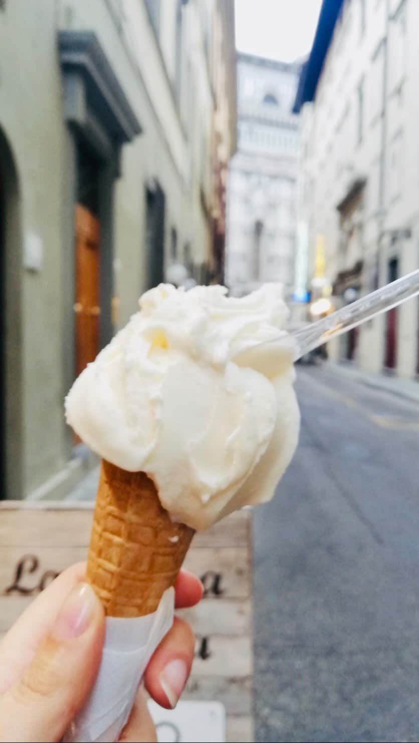 Did you know that “Gelato” is not just the Italian word for ice cream? Let me explain. 👇
🍦In the U.S., ice cream must have at least 10% fat — and often much more. It’s churned fast (lots of air), served colder, and tends to be sweeter and heavier. But in Italy, we do things differently.
🍨 Gelato has less fat, less air, and is served at a slightly warmer temperature — so it’s smoother, denser, and way more flavorful.
It lets real ingredients shine. Think: roasted pistachios, fresh milk, Sicilian lemons…
And here’s the thing:
👉 In Italy, you’ll only find gelato. That super-fatty, fluffy “ice cream”? It simply doesn’t exist here.
So when you hear me say “ice cream,” I’m just translating for you — I really mean gelato, our own beautiful, delicious thing. 💛
It was also invented in Florence but that’s another story..