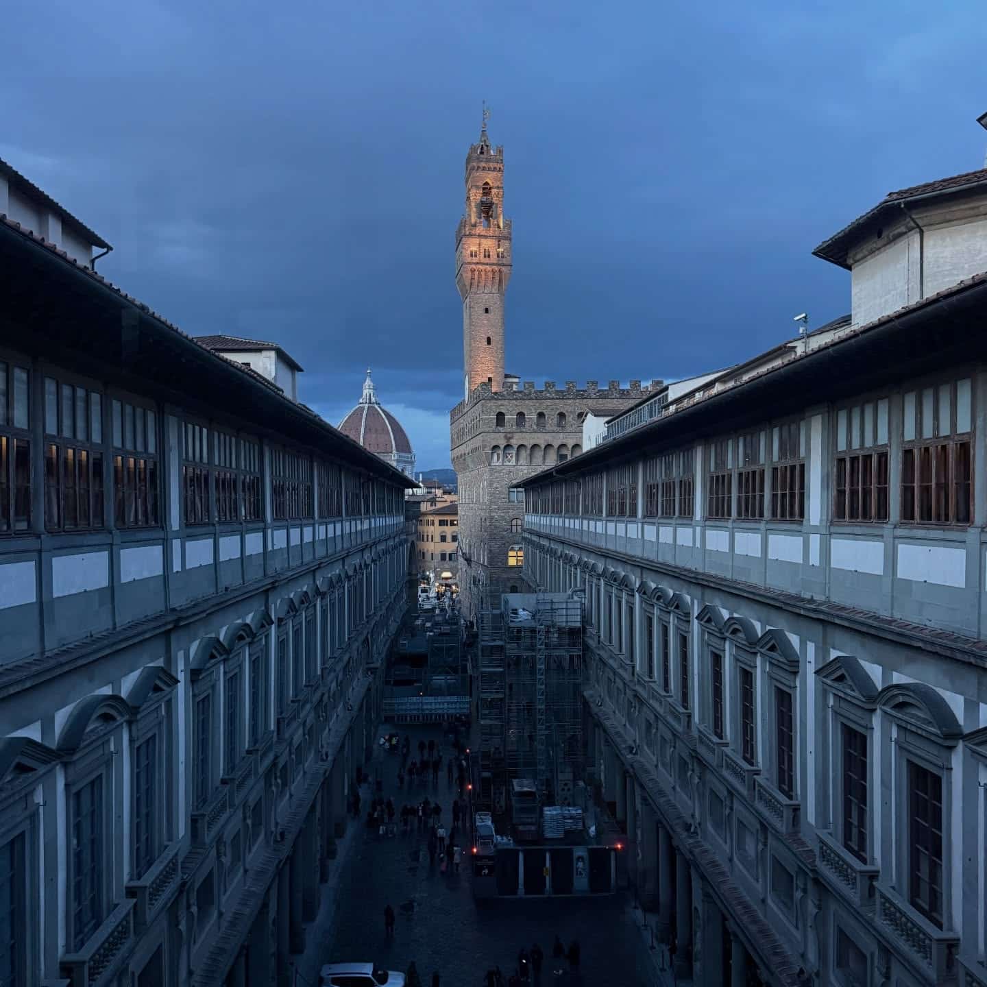 First tour of the year at the @uffizigalleries — marvelous as always 🩷